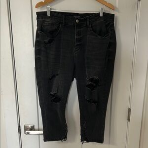 Judy Blue Black Cropped Distressed Jeans